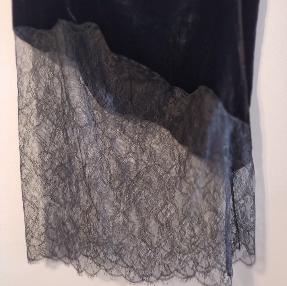 Frame Black Velvet And Lace Skirt Size Large - Picture 3 of 6